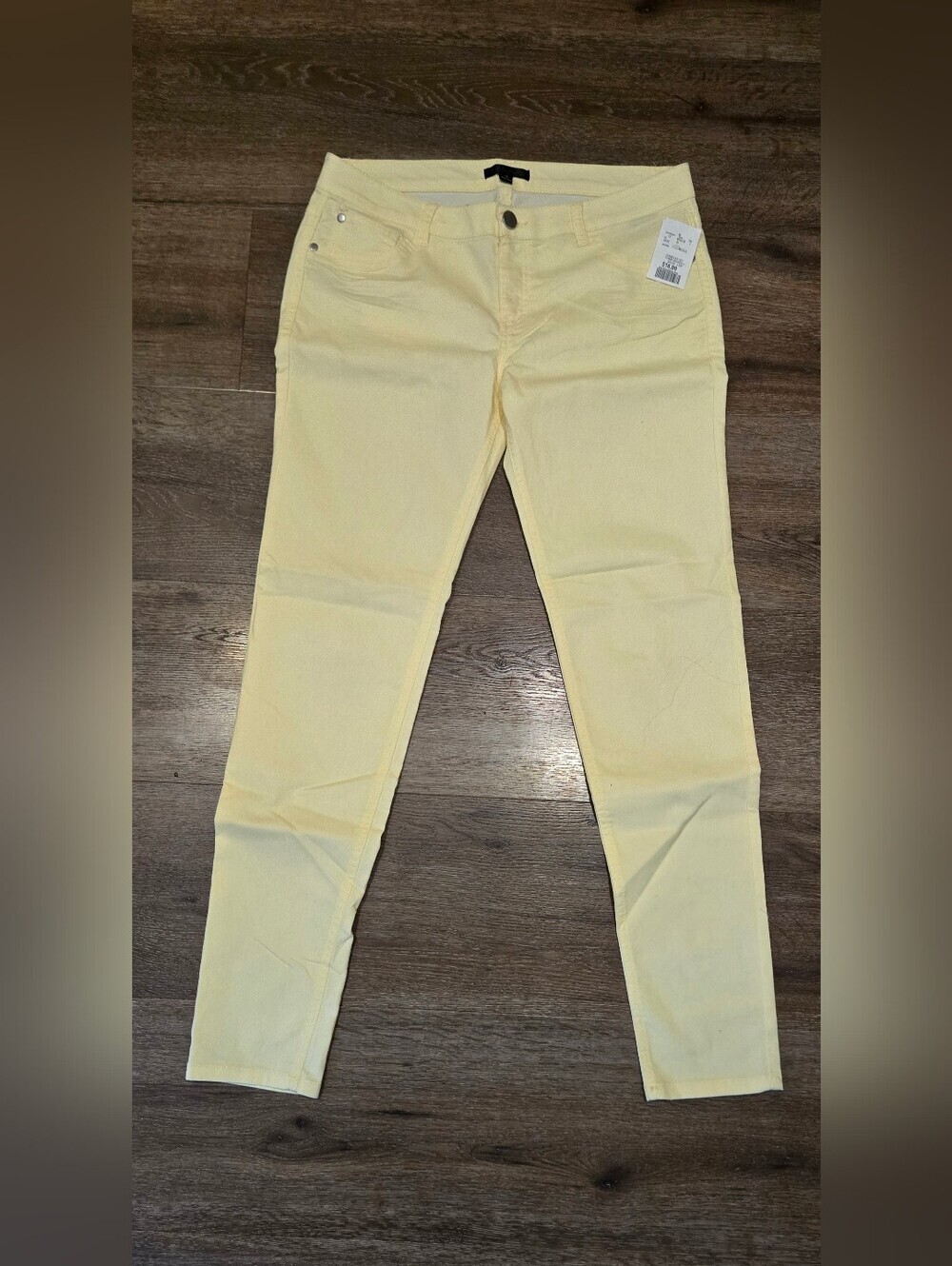 NWT Pastel Light Yellow Skinny Jeans / Pants - Size 8 - Picture 2 of 4